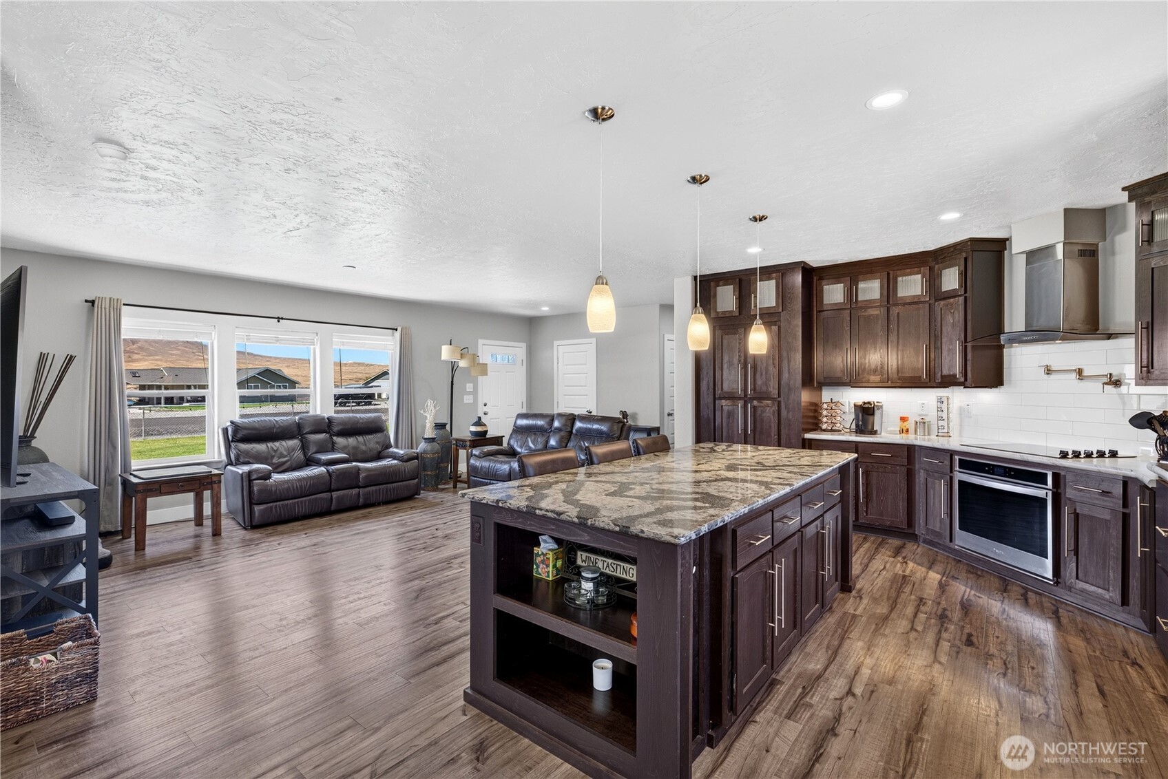 203 Moon River View Property Photo 11