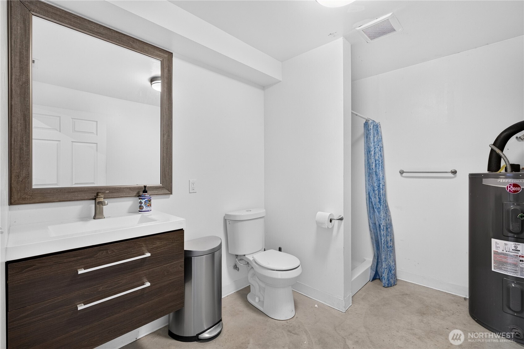 203 Moon River View Property Photo 26