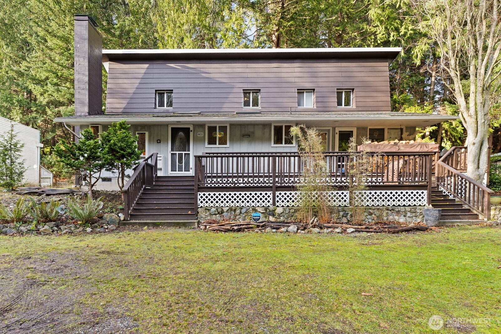603 Shelter Bay Drive Property Photo 1