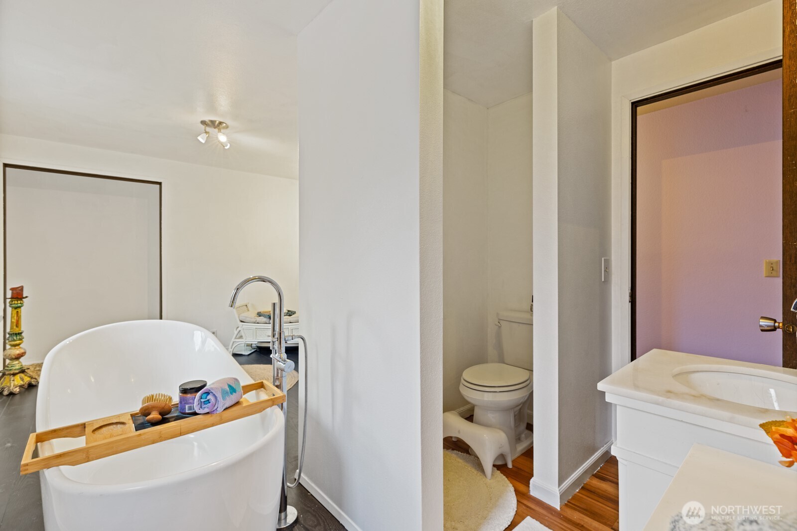 603 Shelter Bay Drive Property Photo 28