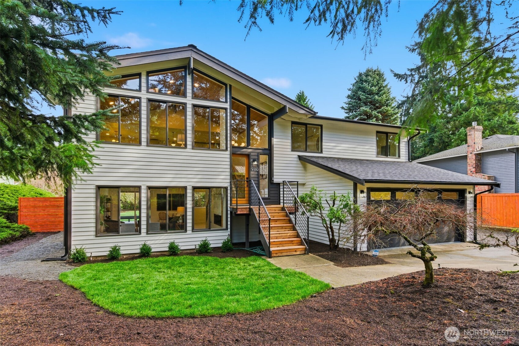 9110 122nd Place Property Photo 1