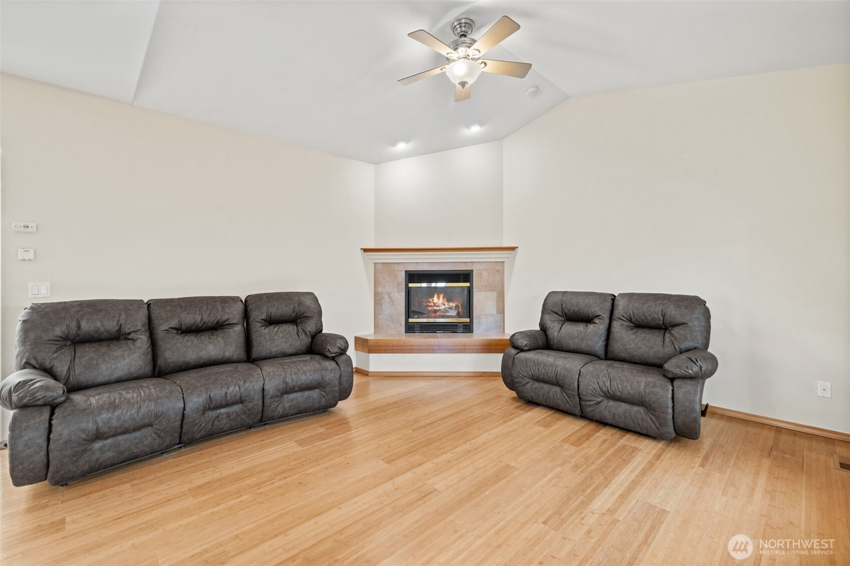 191 Choice Loop Property Photo 3