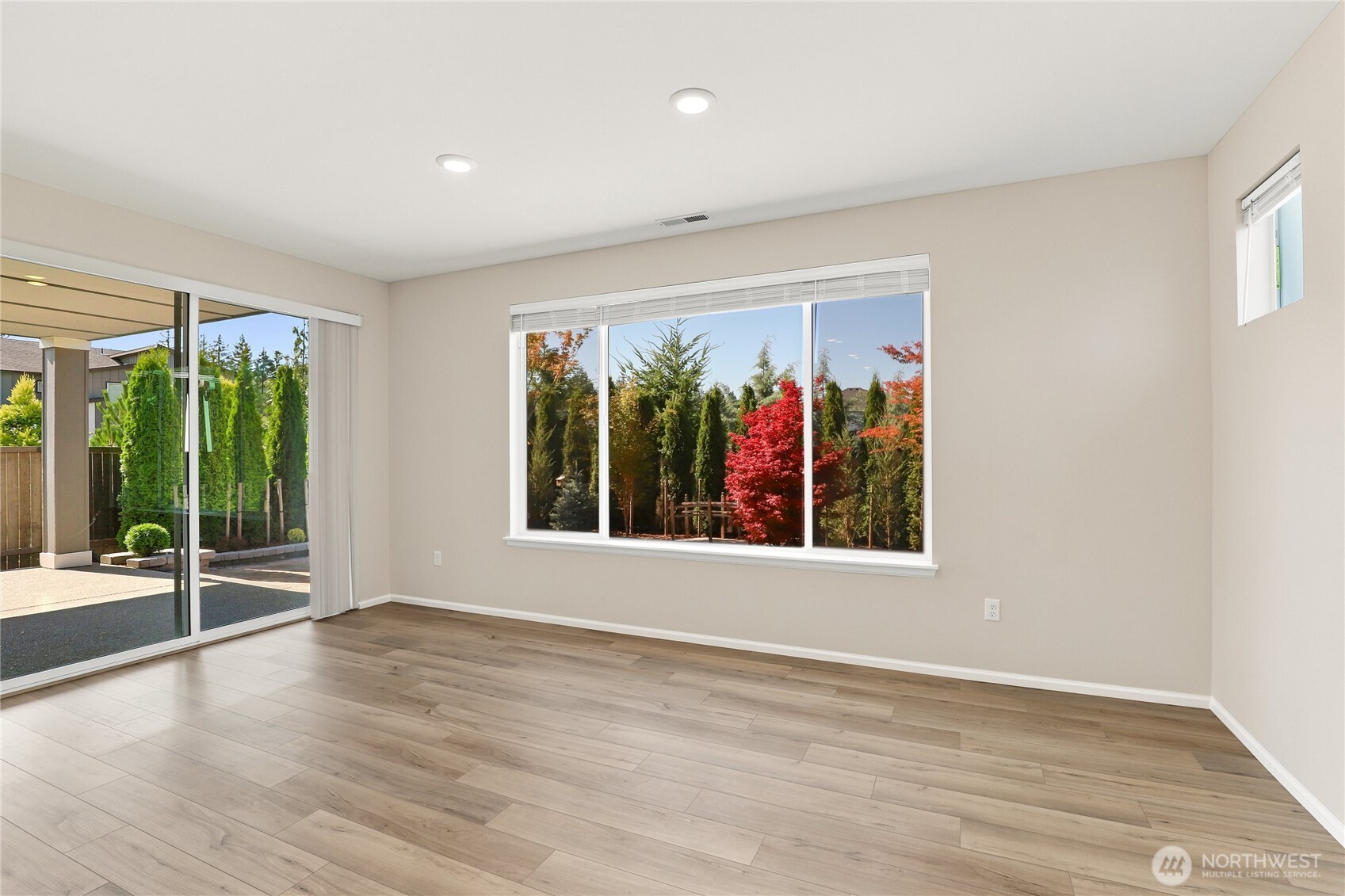 4437 Explorer Avenue Property Photo 8
