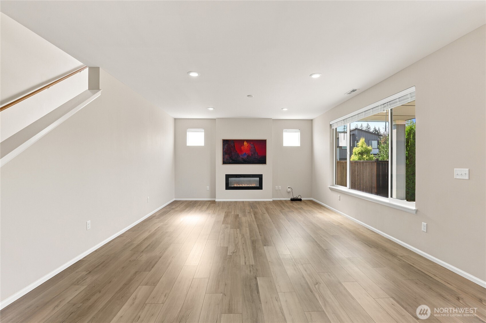 4437 Explorer Avenue Property Photo 9
