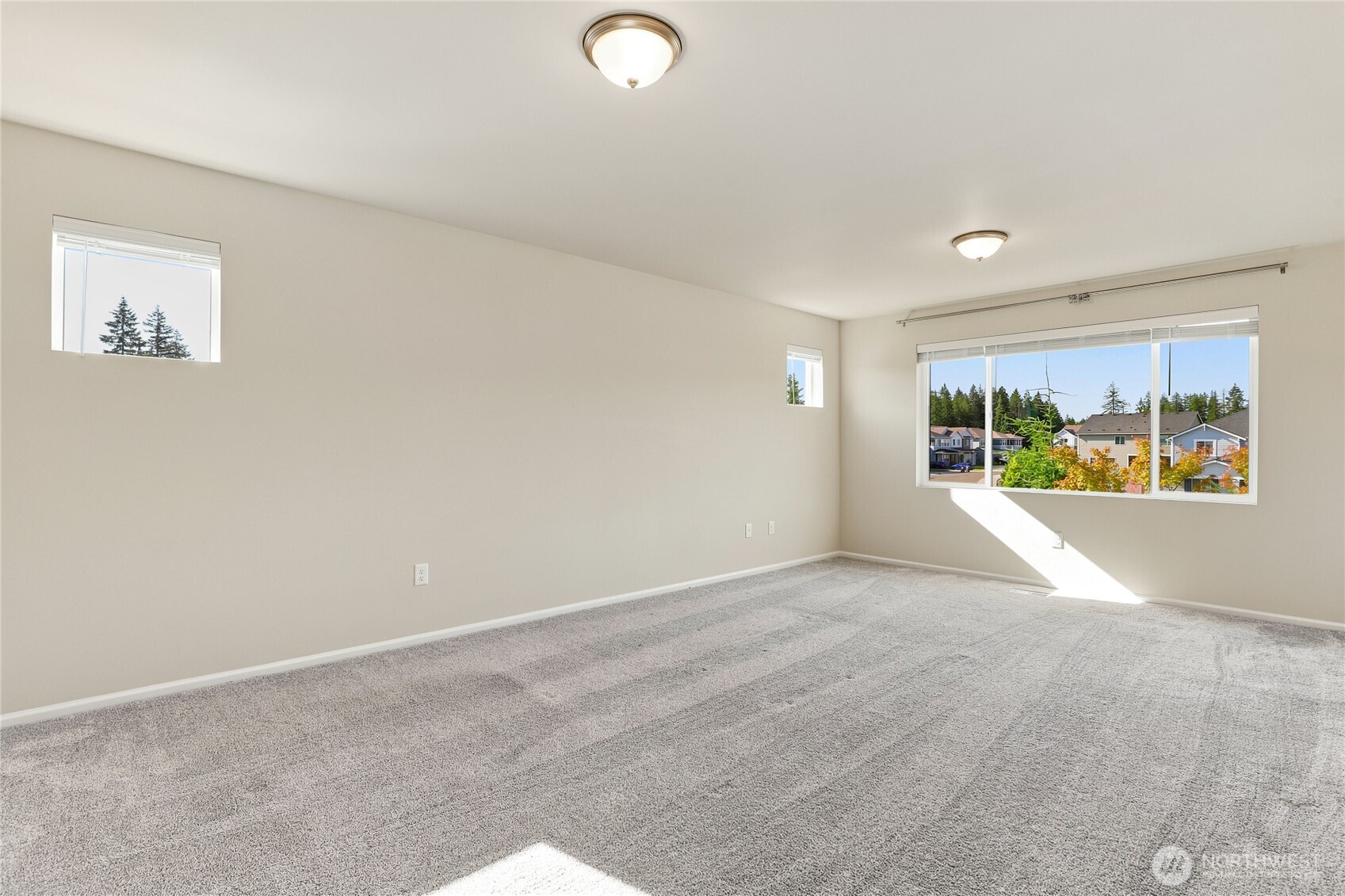4437 Explorer Avenue Property Photo 10
