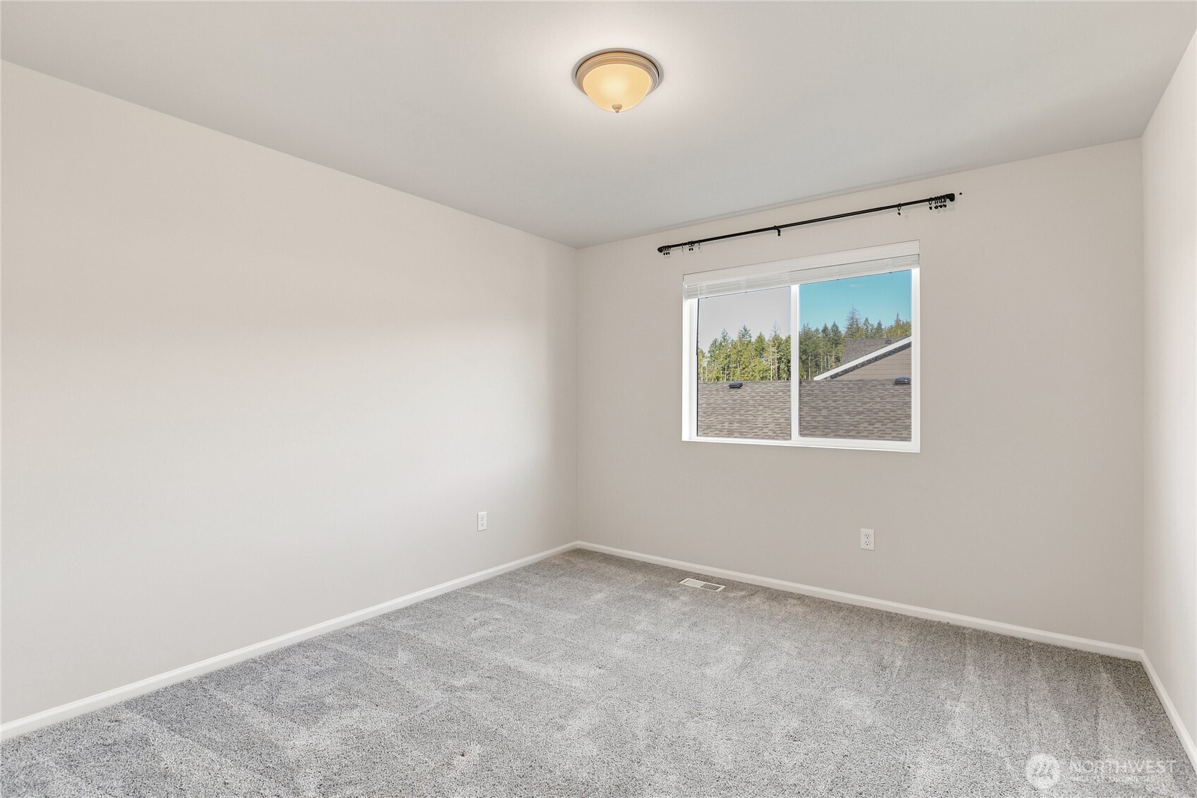 4437 Explorer Avenue Property Photo 12
