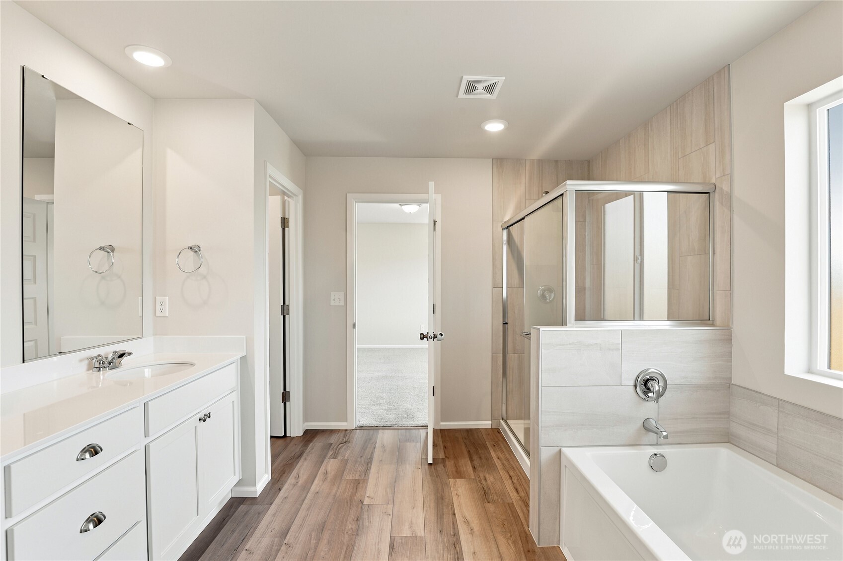 4437 Explorer Avenue Property Photo 20