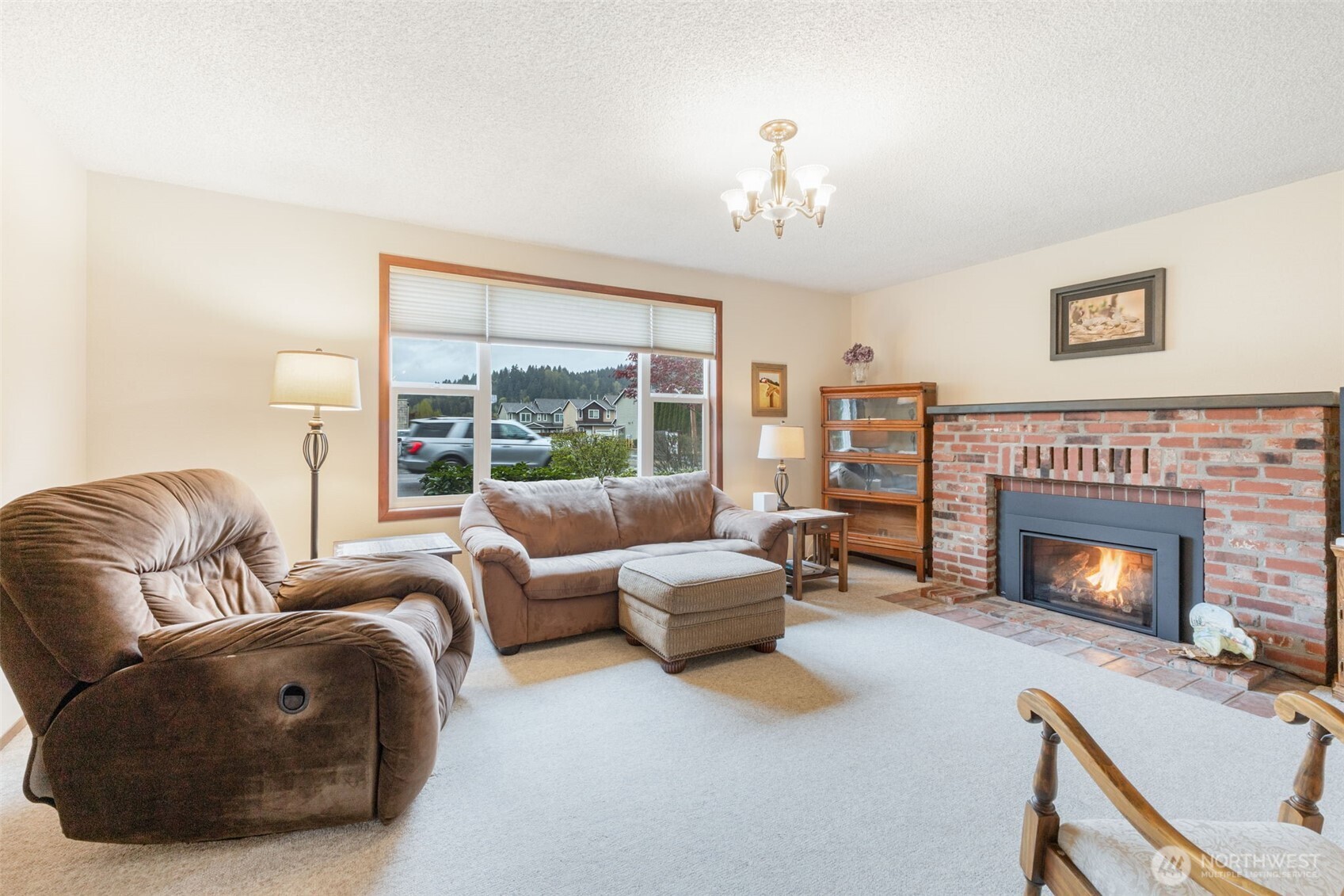 15120 Elm Street Property Photo 4