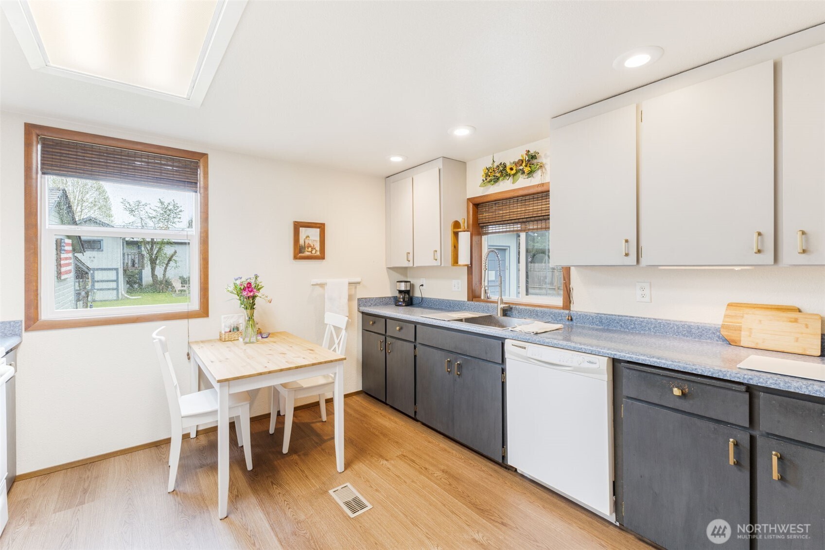 15120 Elm Street Property Photo 9