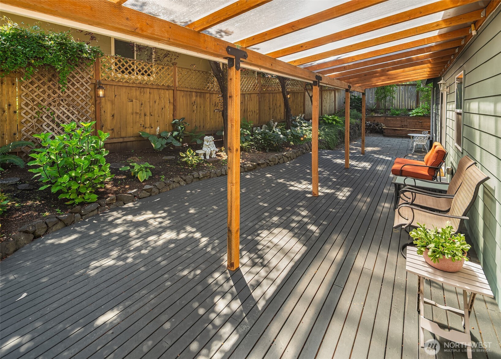 940 E Lakeshore Drive Property Photo 6