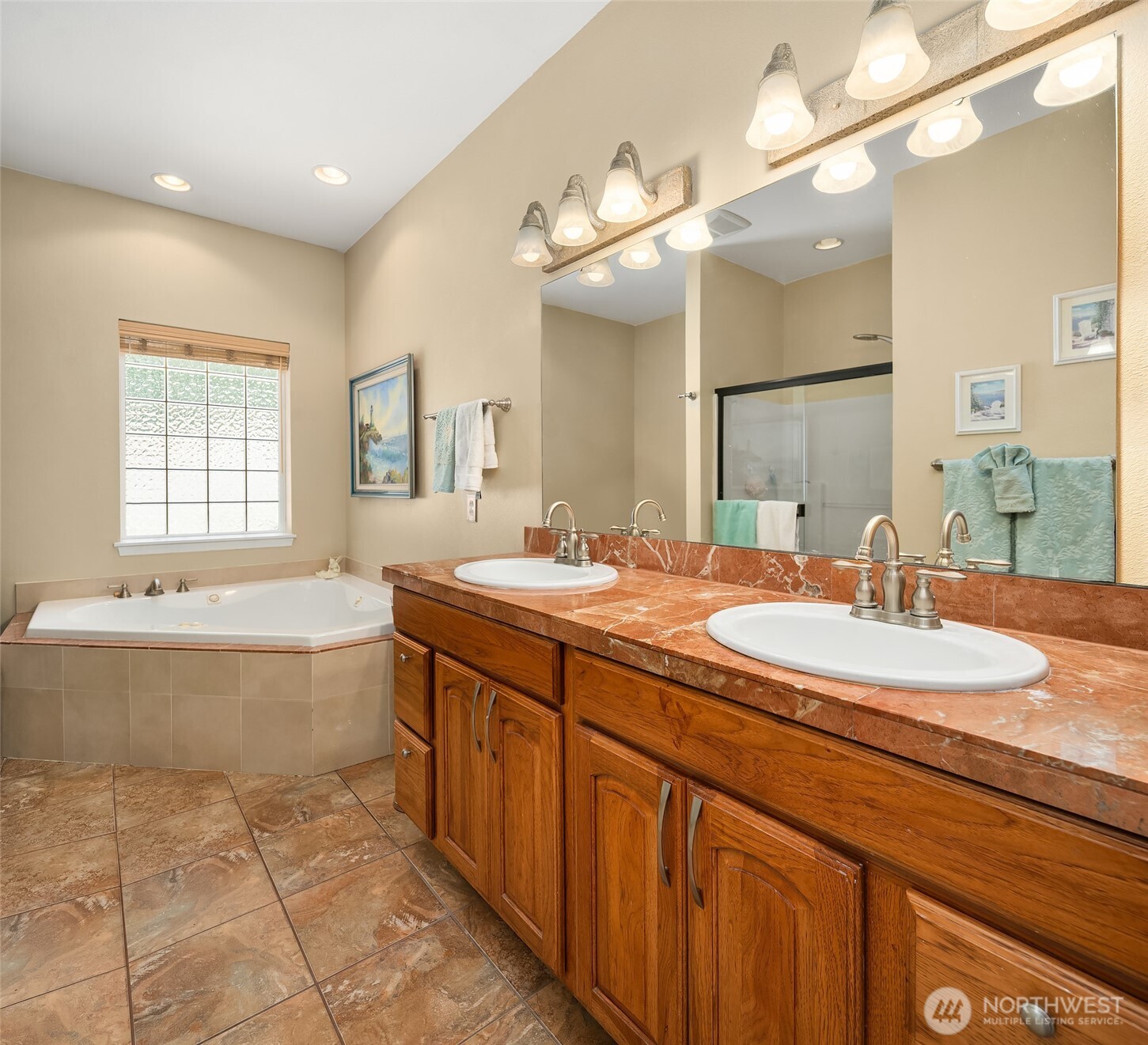 940 E Lakeshore Drive Property Photo 18