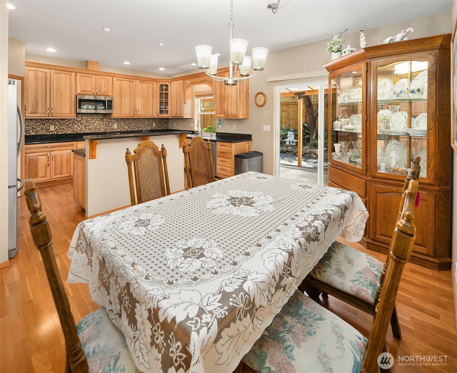 940 E Lakeshore Drive Property Photo 21