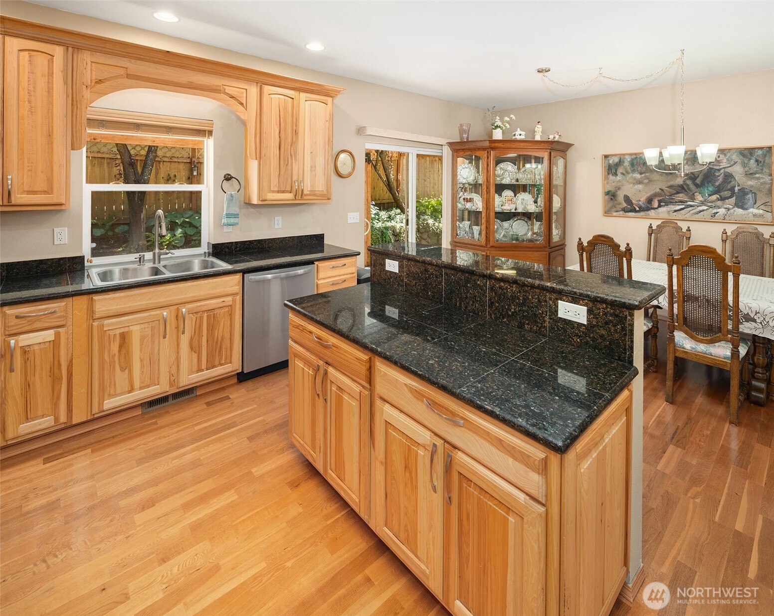 940 E Lakeshore Drive Property Photo 23