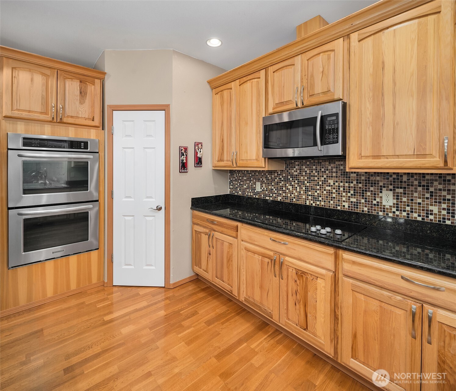 940 E Lakeshore Drive Property Photo 25