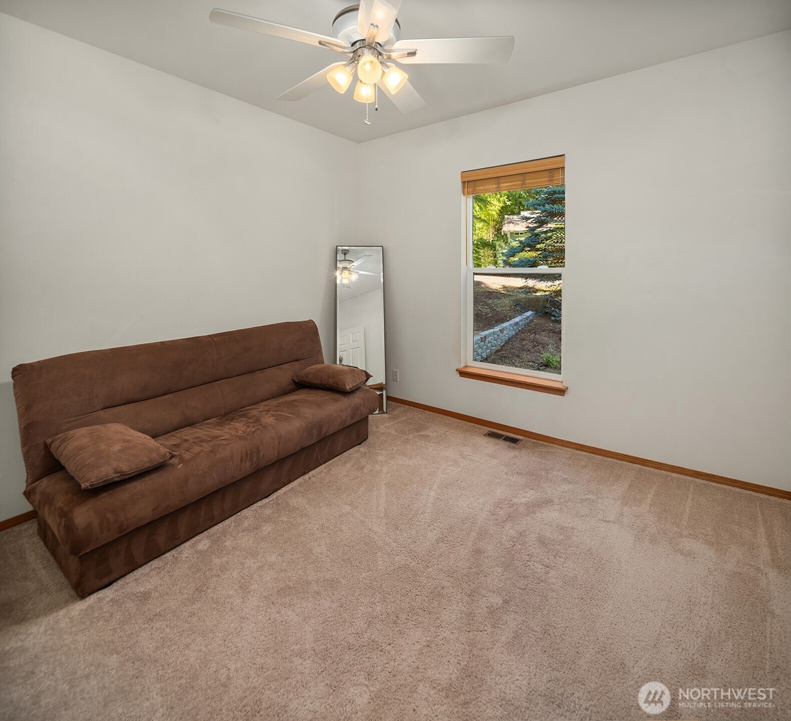 940 E Lakeshore Drive Property Photo 28