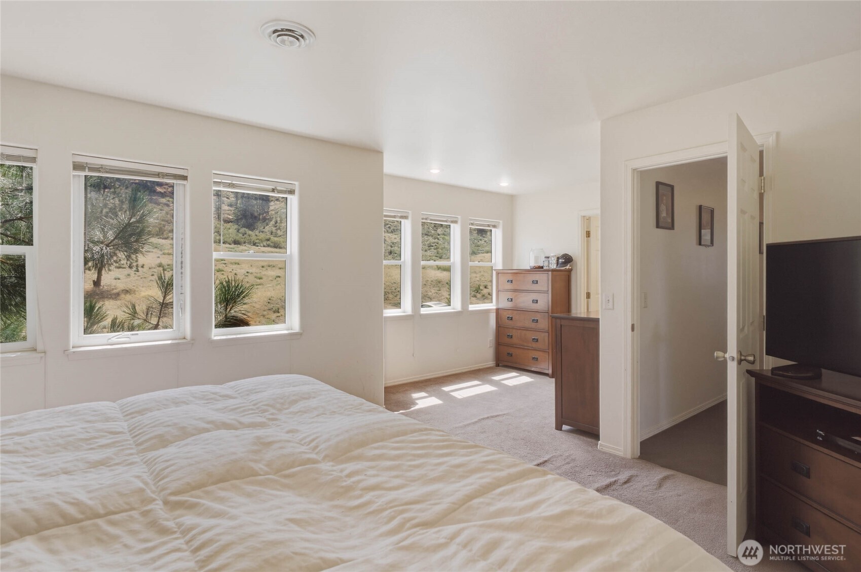 44 Crumbacher Road Property Photo 18