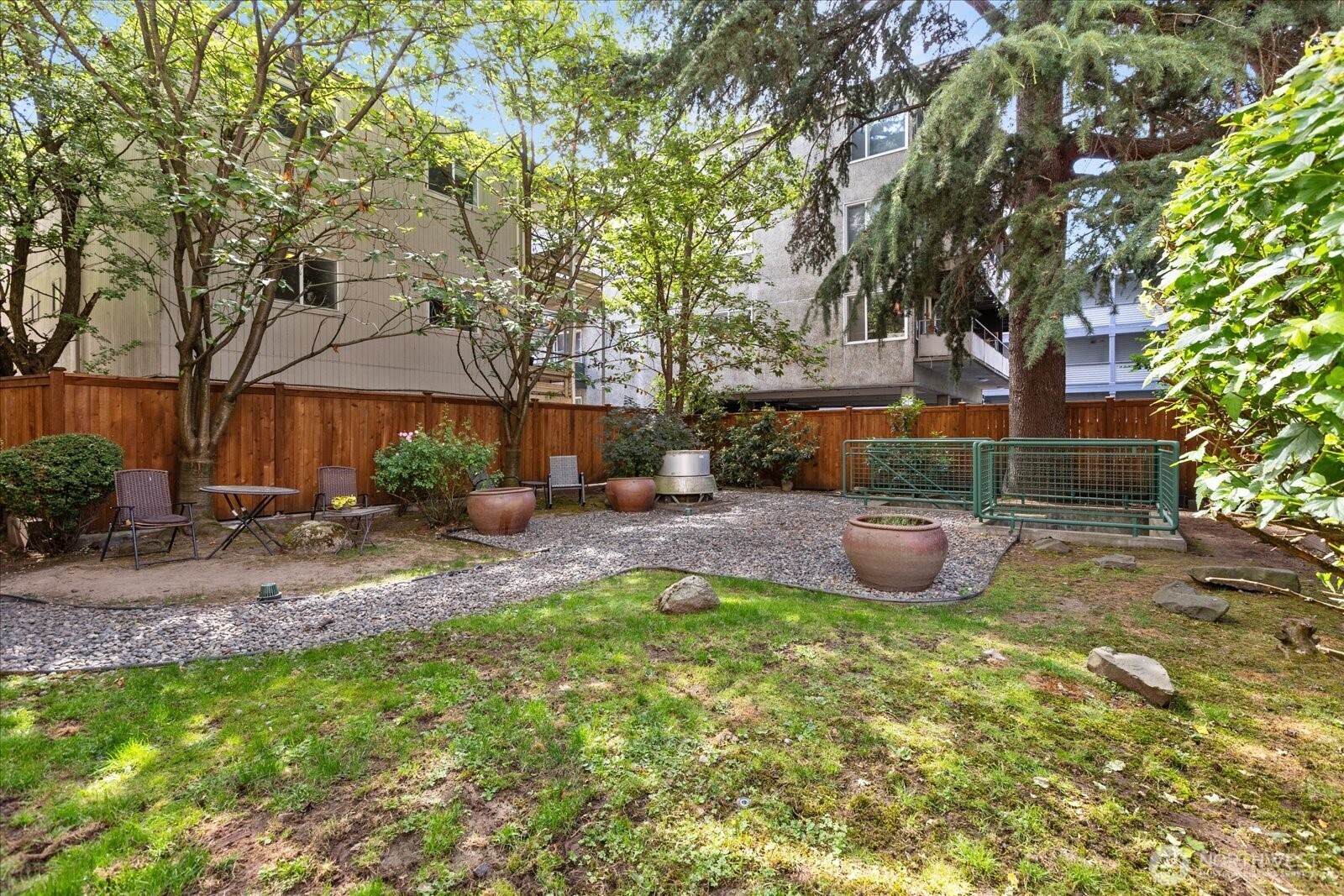 717 E Denny Way 3a Property Photo 24