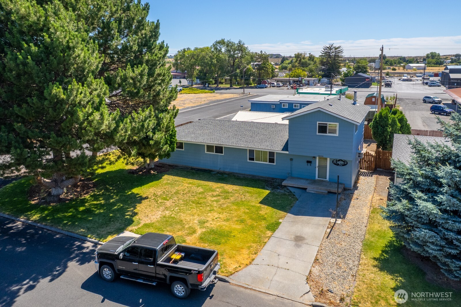 1608 C St. Property Photo 14