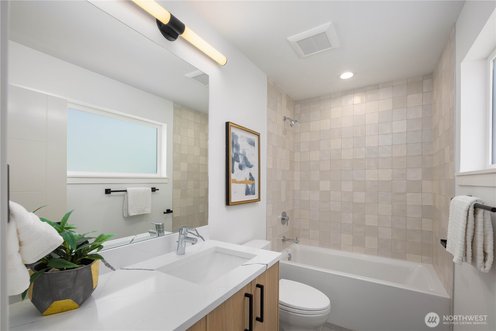 512 N 92nd Street Property Photo 19