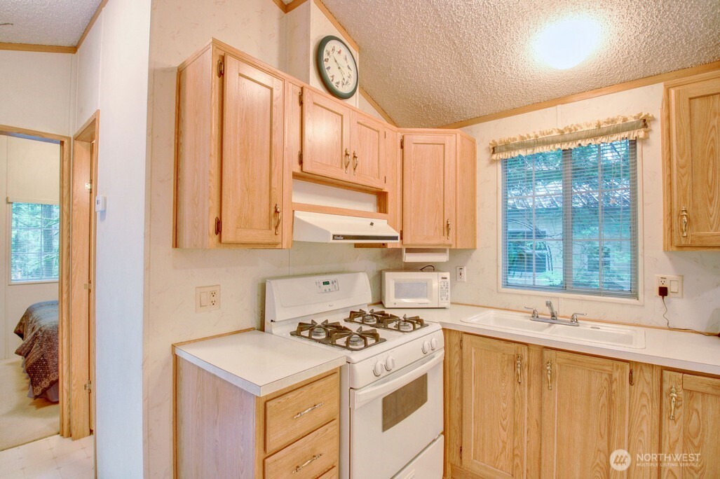 57 Riverside Drive Property Photo 13