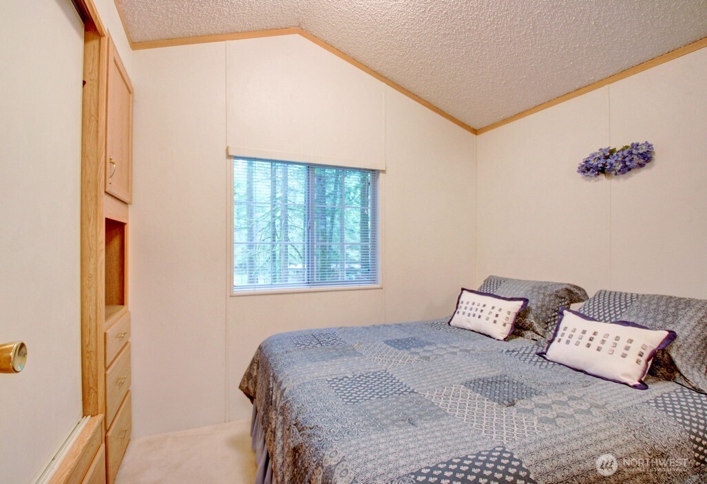 57 Riverside Drive Property Photo 17