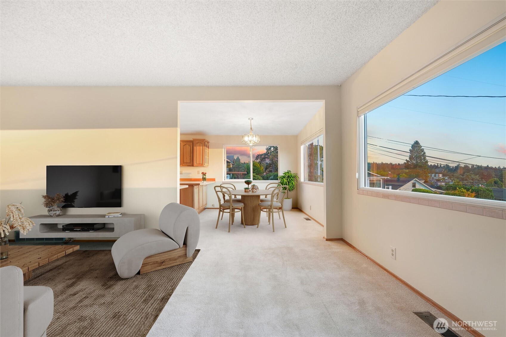 741 Hemlock Street Property Photo 11