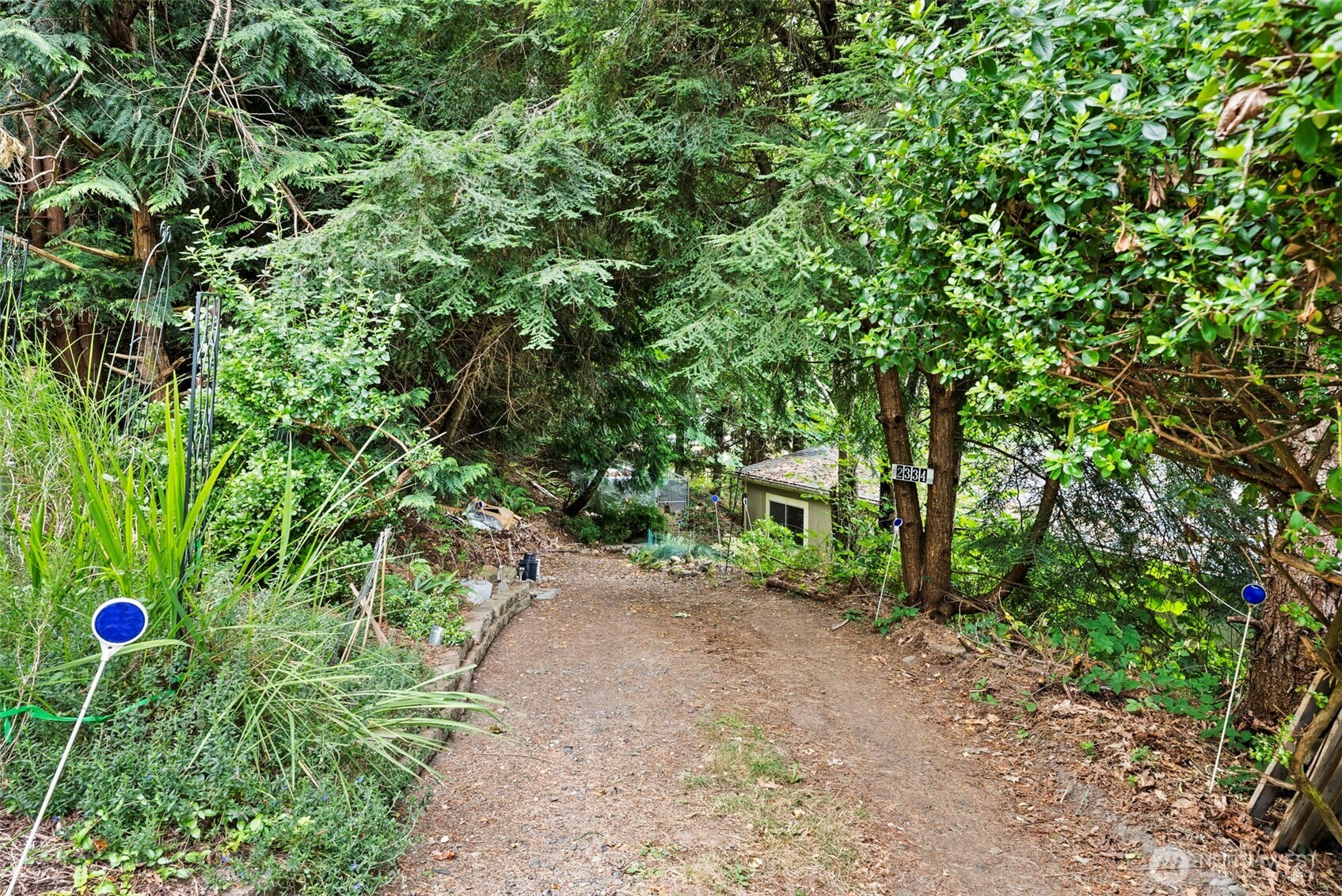 2334 Crestridge Drive Property Photo 4