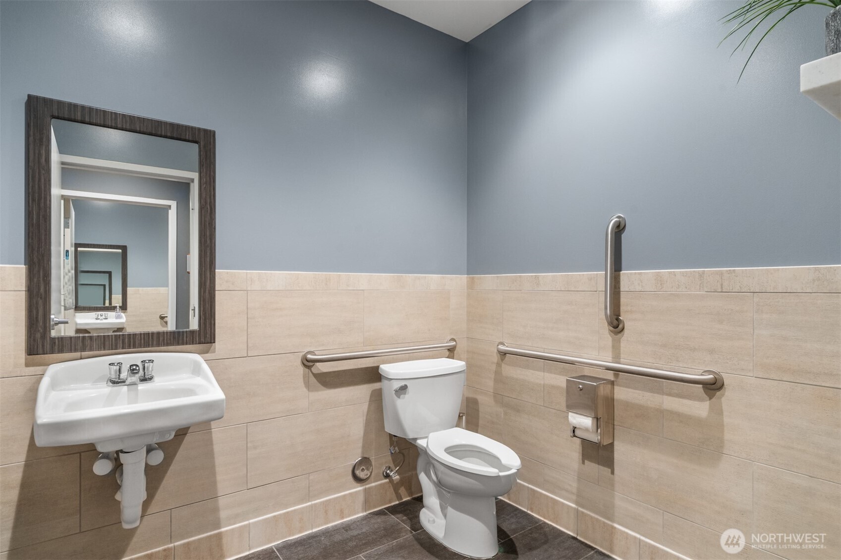 10306 156th Street Property Photo 13