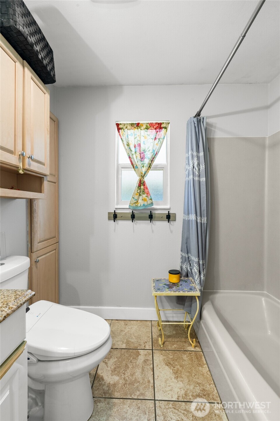 808 N Thornton Street Property Photo 16