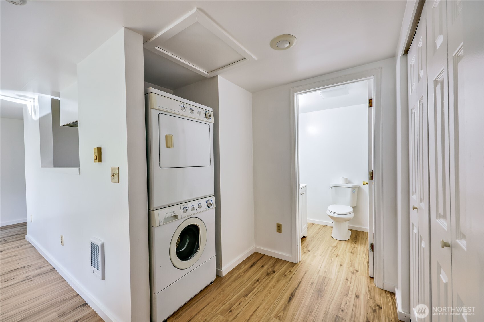 2801 West Valley Road Property Photo 40