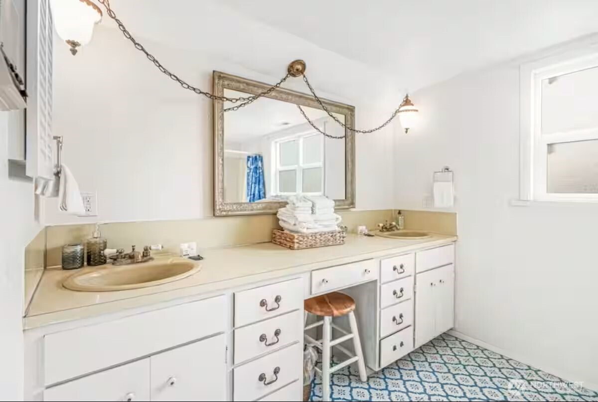 6 4th Street Property Photo 21