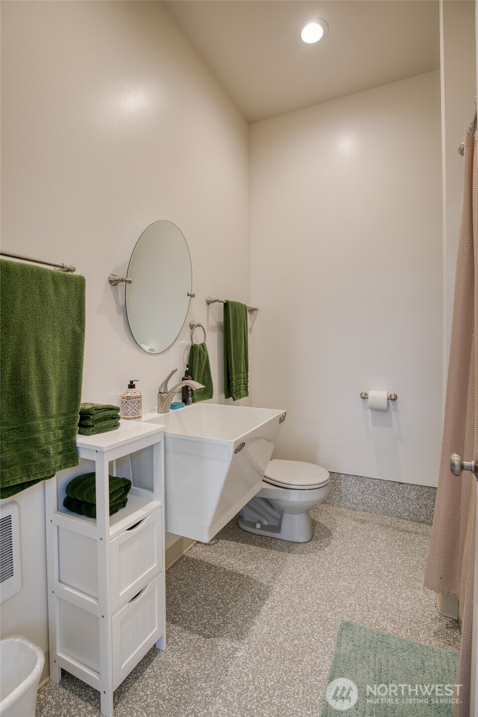 6 4th Street Property Photo 28