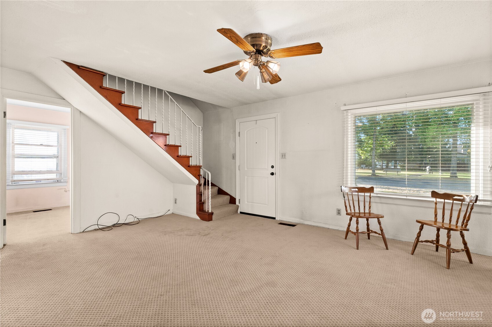 5528 23rd Street Property Photo 12