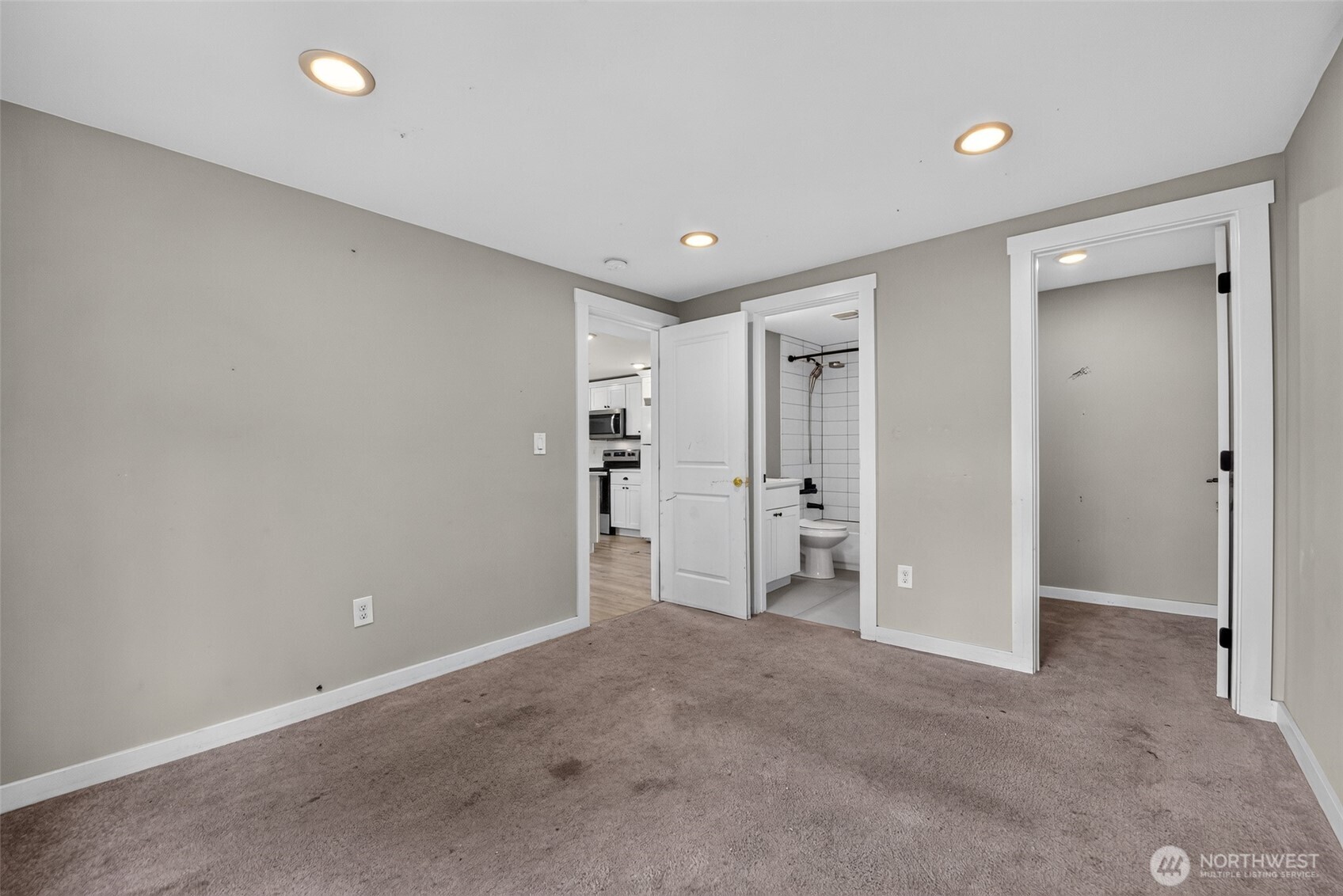 512 133rd Street Property Photo 12