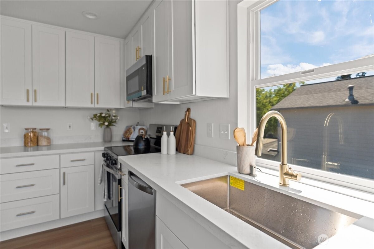 2956 Lowren Loop Property Photo 16