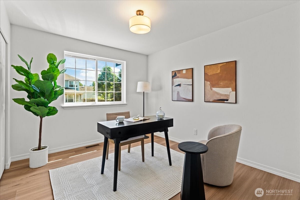 2956 Lowren Loop Property Photo 19