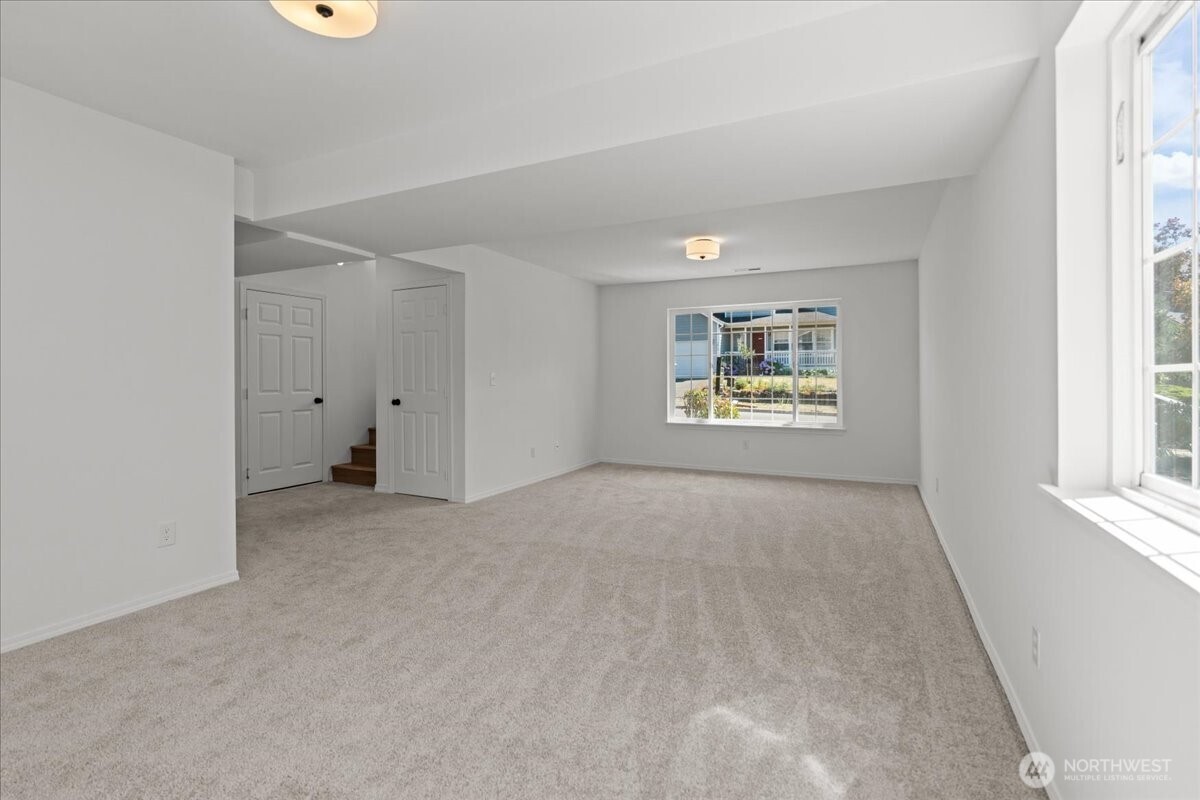 2956 Lowren Loop Property Photo 26