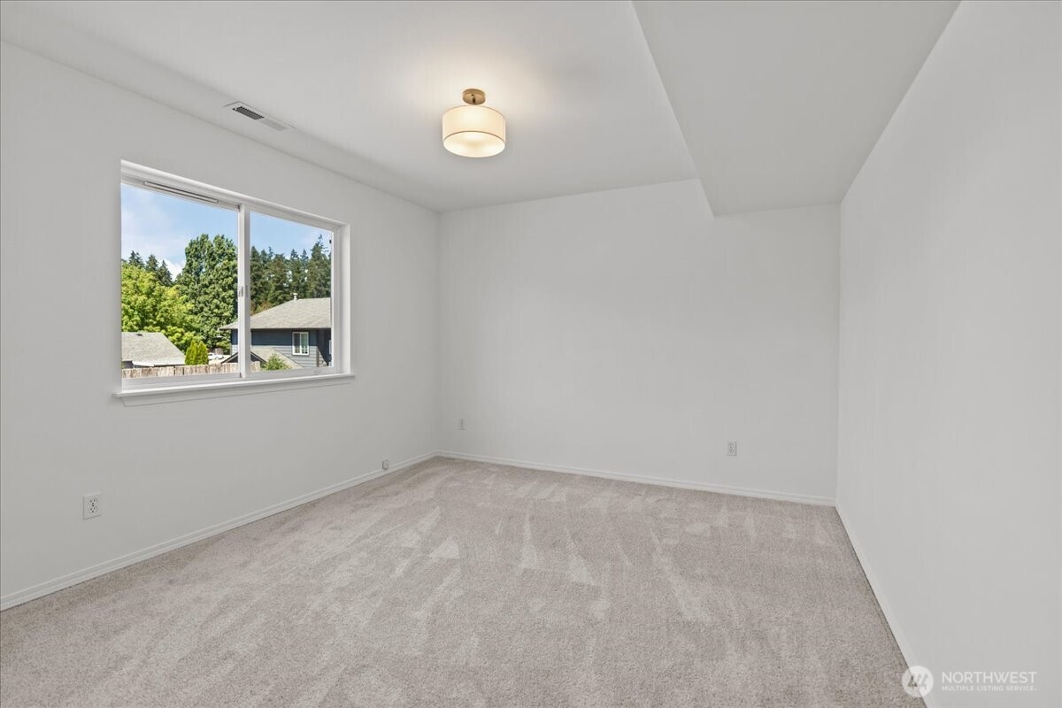 2956 Lowren Loop Property Photo 32