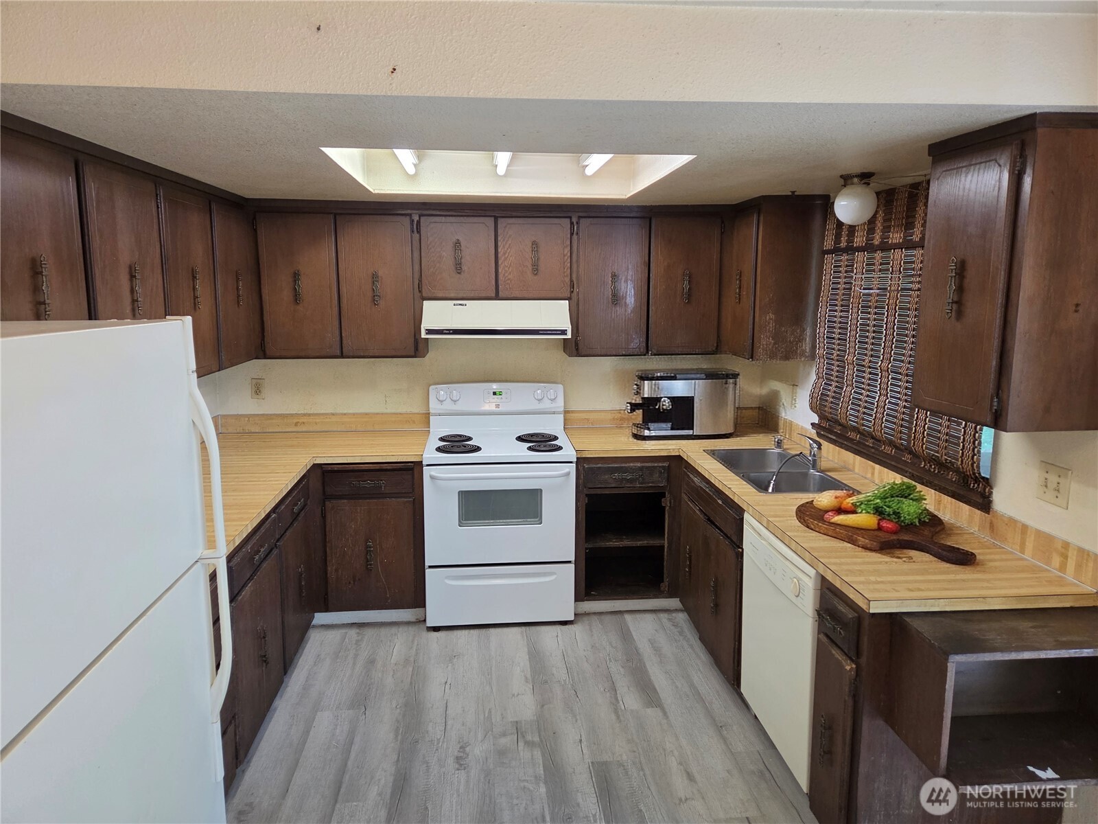 19119 130th Avenue Property Photo 7