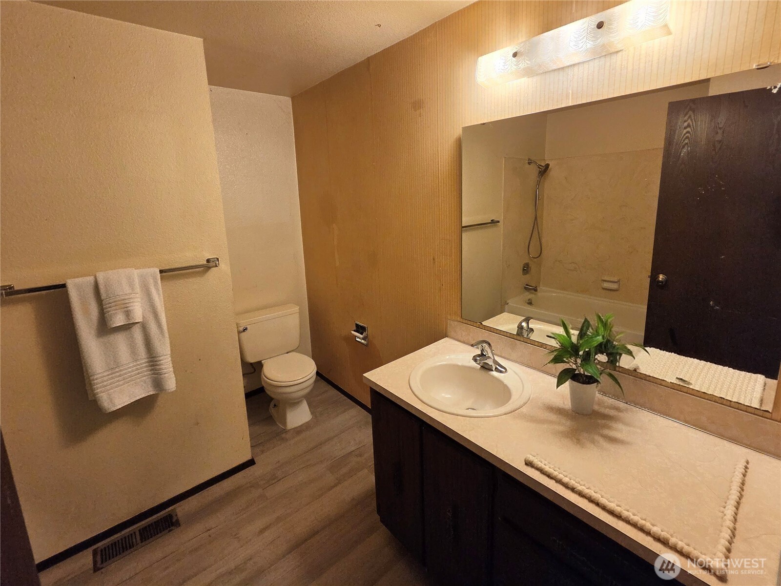 19119 130th Avenue Property Photo 8