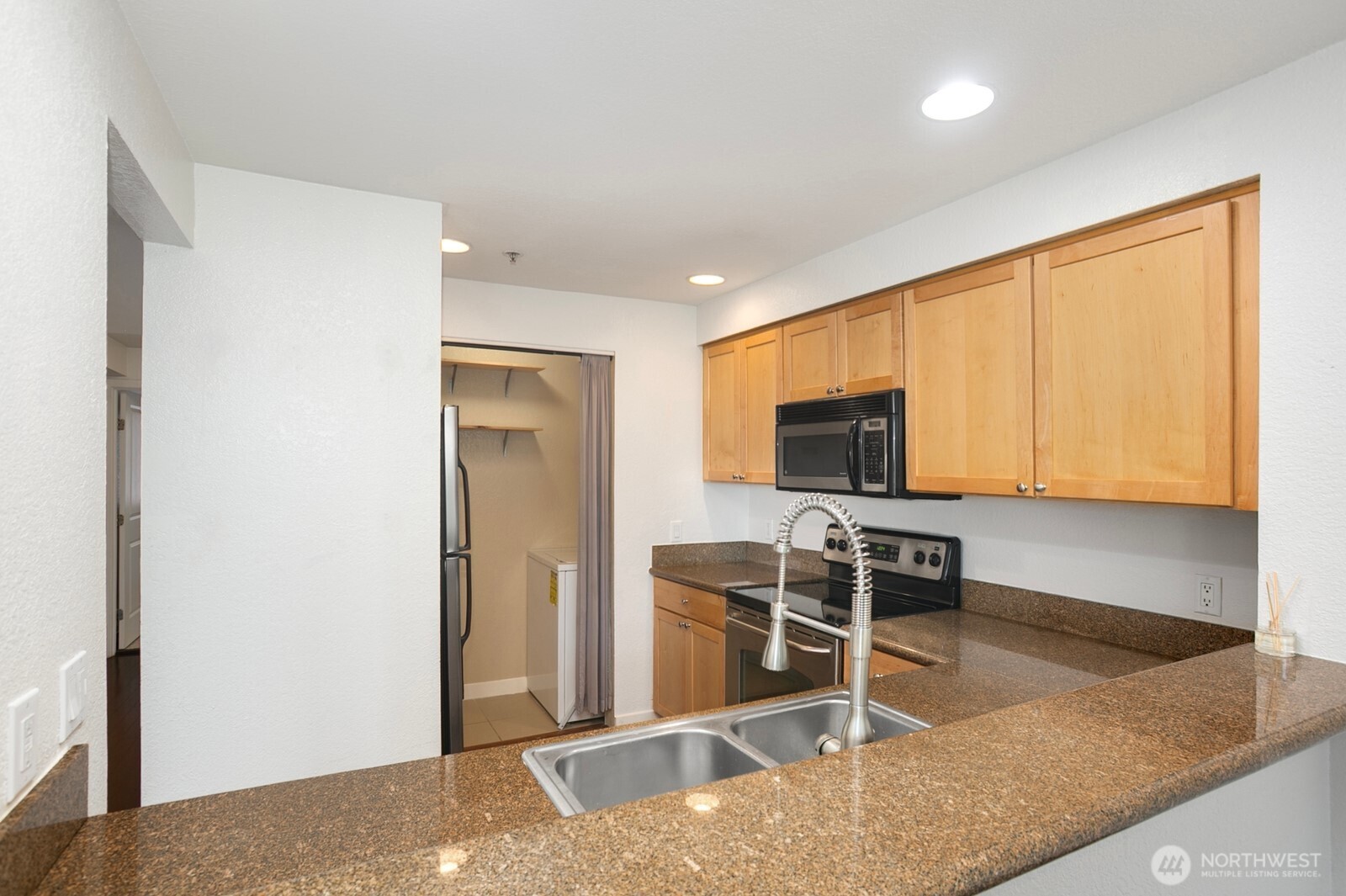 1311 12th Avenue B203 Property Photo 10