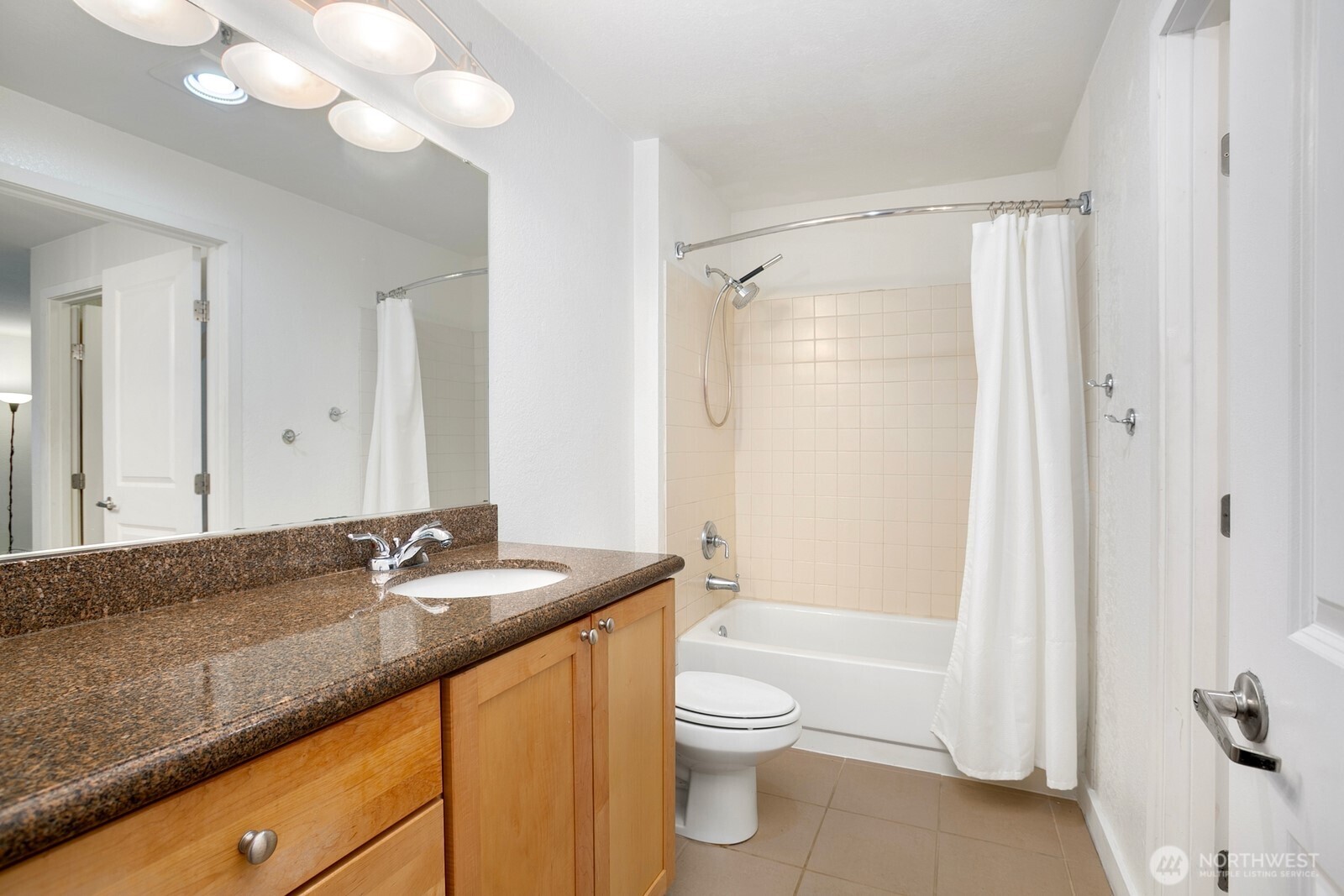 1311 12th Avenue B203 Property Photo 20