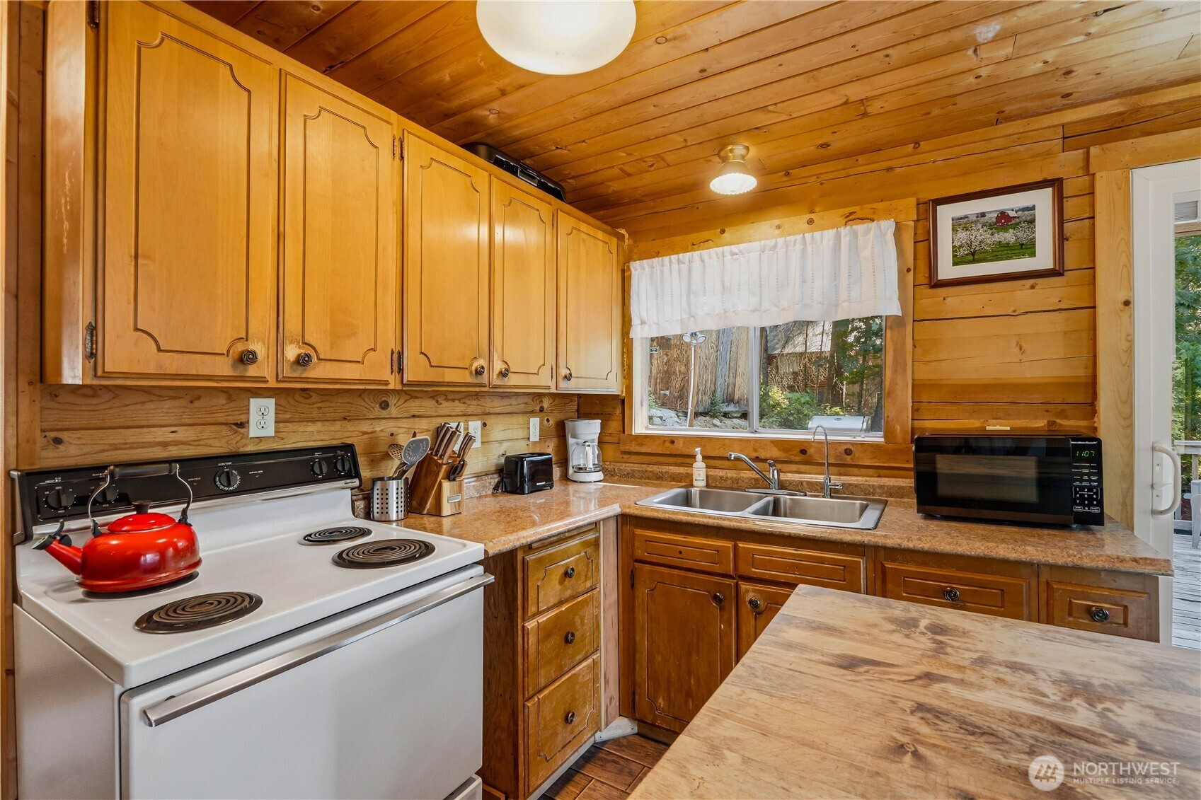 17800 N Shore Dr. Property Photo 12