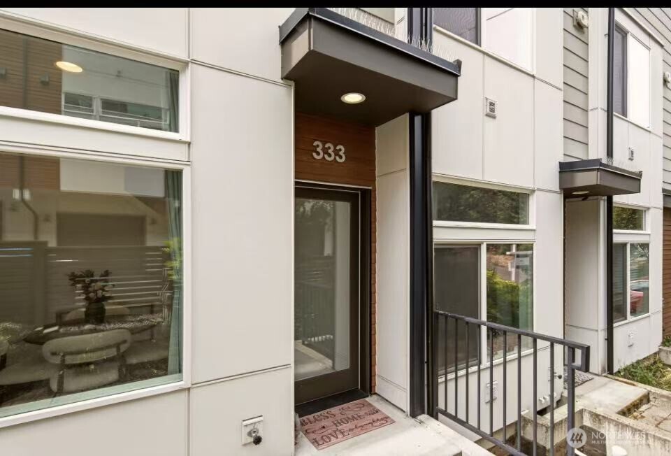 333 N 90th Street Property Photo 5