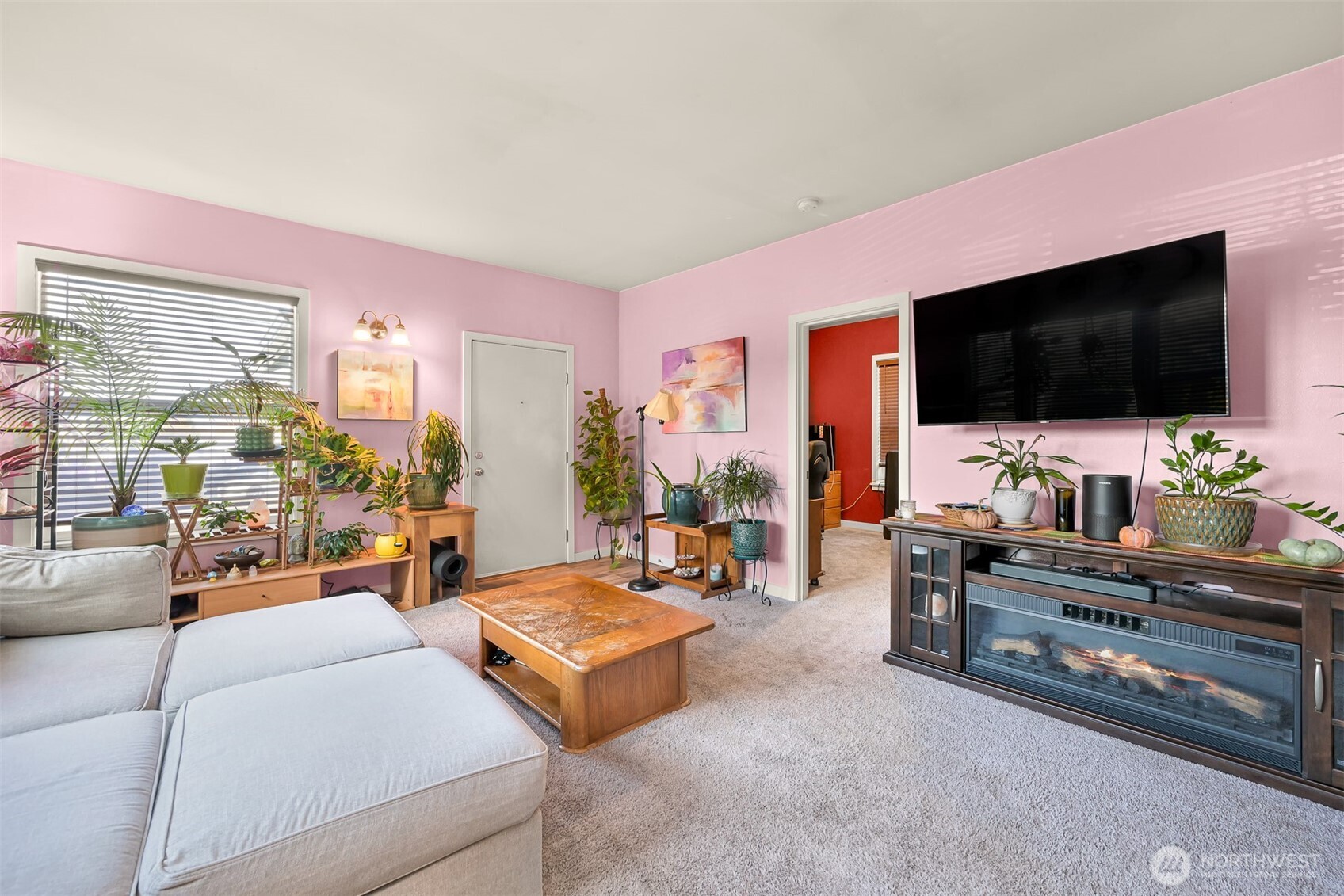 2138 Woburn Street Property Photo 6