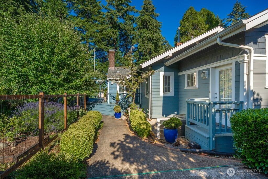 816 Percival Street Property Photo 21