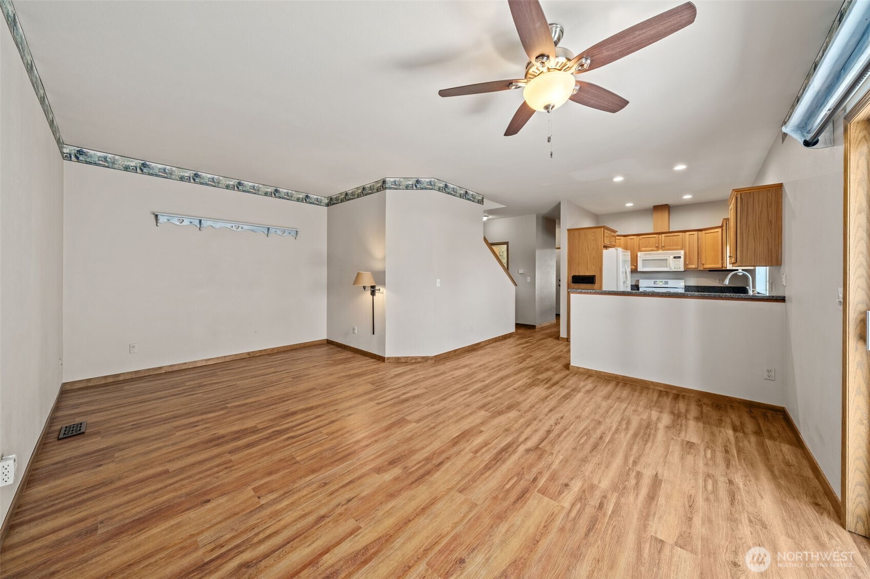 6714 109th Street Ct Property Photo 3