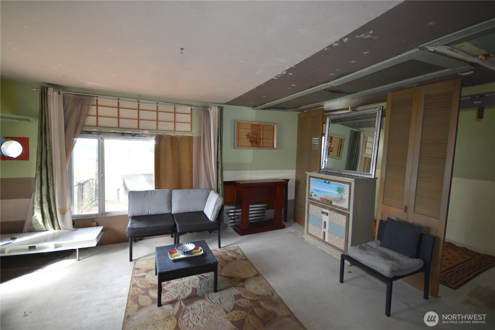 1647 Beach Drive Property Photo 16