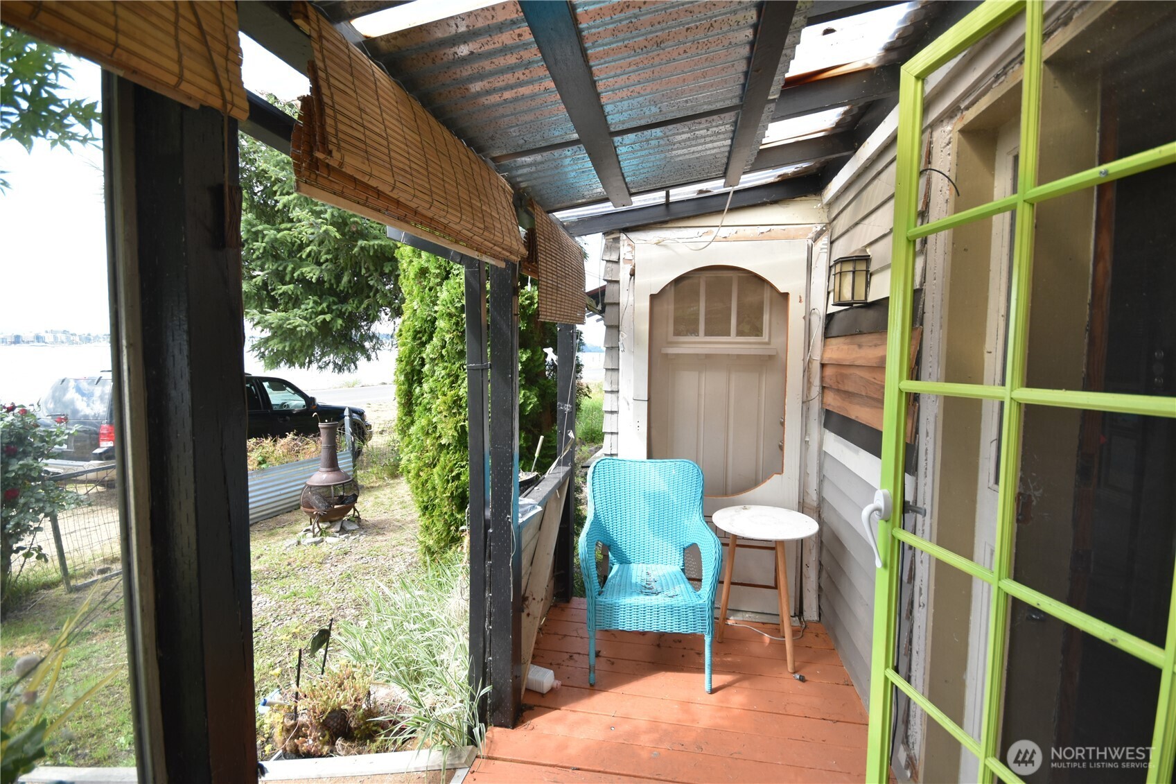 1647 Beach Drive Property Photo 17