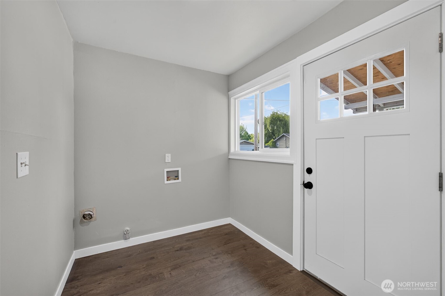 902 Fidalgo Street Property Photo 7